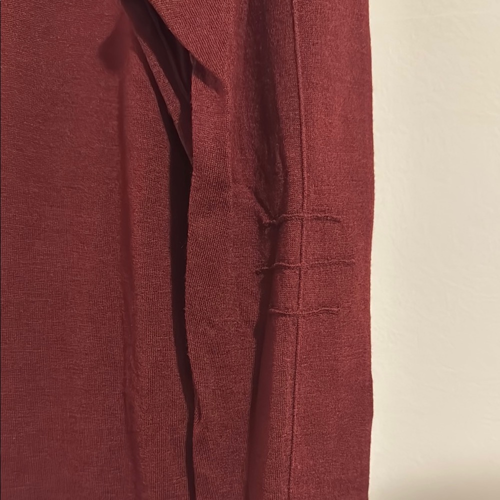 John Varvatos Men's V-Neck Sweater in Deep Burgundy - Picture 5 of 6